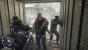 Homefront: The Revolution - Doof: Angeworbene NPC-Mitstreiter versperren uns in engen Bereichen oft den Weg, da sie keinen Millimeter Platz machen.