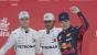 Die Fahrer um Lewis Hamilton und Jos Verstappen sind zwar gut zu erkennen, die Gesichter sind allerdings schlecht animiert – hier besteht Handlungsbedarf!