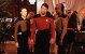 Data, Worf und der nunmehr bärtige Riker sind gefangen im surrealen "Hotel Royale".