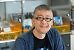 Ken Sugimori. Er entwarf viele der Pokémon der Generation und auch die menschlichen Charaktere. Seine Position hat sich nie geändert, er arbeitet immer noch bei Game Freak und gestaltet Charaktere sowie Pokémon.
