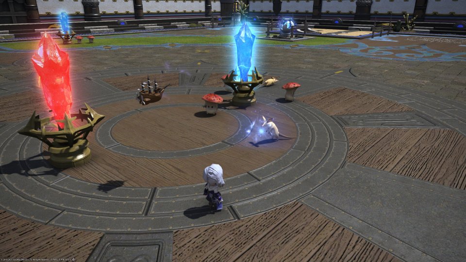 Housing, Hochseefischen, Chocobo-Zucht und Kompanieführerschaft: In Final Fantasy XIV gibt es so viele lohnende Nebenbeschäftigungen, dass die Kurzweil eine lange Zeit gesichert ist. Mit seinen Haustieren tritt man zum Beispiel zu einem Echtzeit-MOBA an.<br> <br> &nbsp;