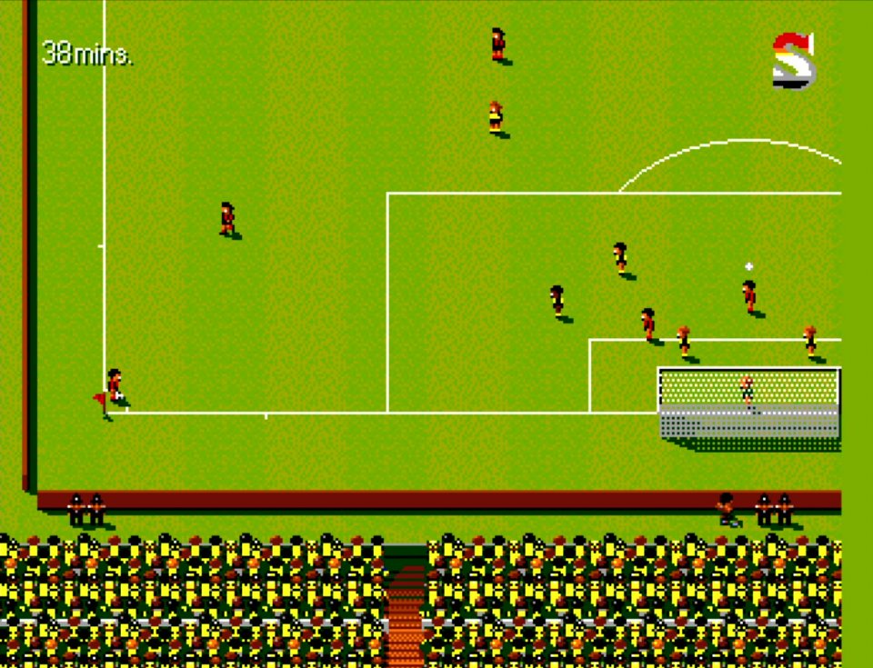 Platz 3: Leicht zu erlernen, schwer zu meistern: Sensible World of Soccer vereinte die schnelle Action des Vorgängers mit einem erstaunlich komplexen Manager-Part.