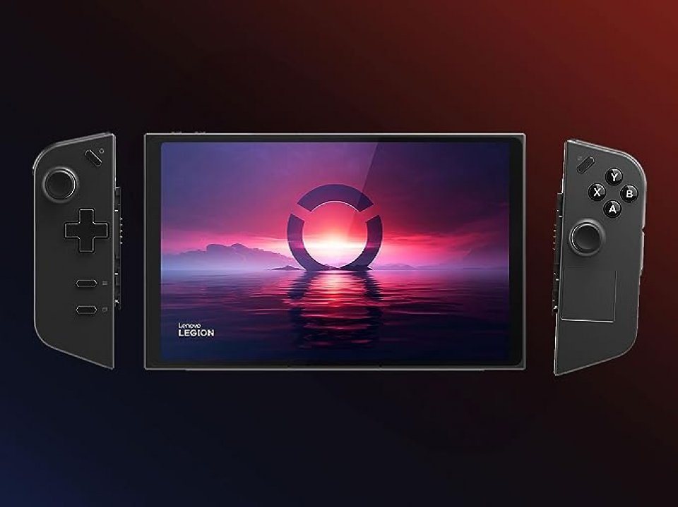 Ein Lenovo Legion Go mit abgenommenen Controller-Hälften.